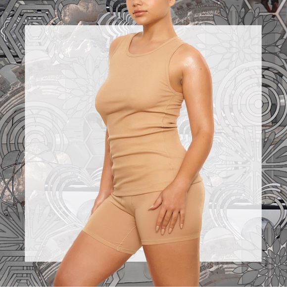 SKIMS Boyfriend Tank in Mica size Small NWT! - Picture 3 of 4